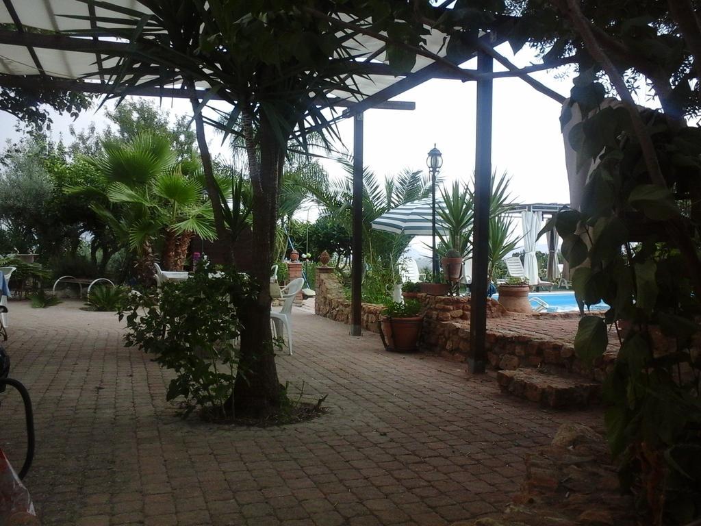 Casa Vacanze Laura Villa Caltanissetta Phòng bức ảnh